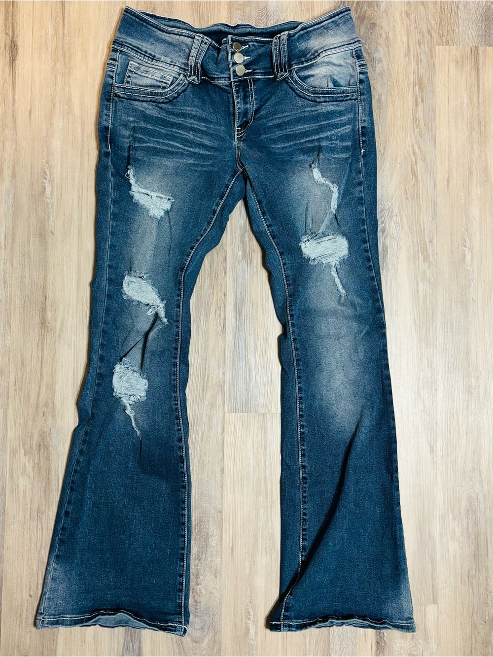 Women’s Low Rise Flare Button Fly Distressed Jeans size Large